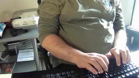 Snapshot of indigolvr chatting on 12/19/25, 07:10 BroLOU online show from 12/19/25, 07:10