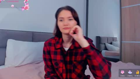 Snapshot of inellcanty chatting on 09/30/25, 04:50 Kira online show from 09/30/25, 04:50