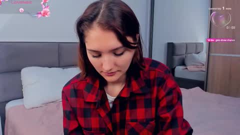 Snapshot of inellcanty chatting on 10/09/25, 04:10 Kira online show from 10/09/25, 04:10