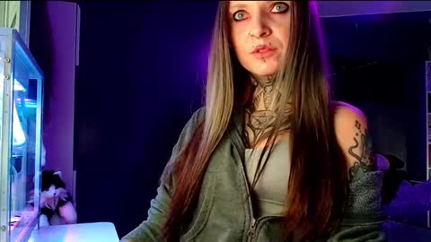 InesDesire online show from 12/19/24, 11:18