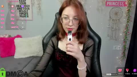 Mia online show from 05/31/26, 12:34