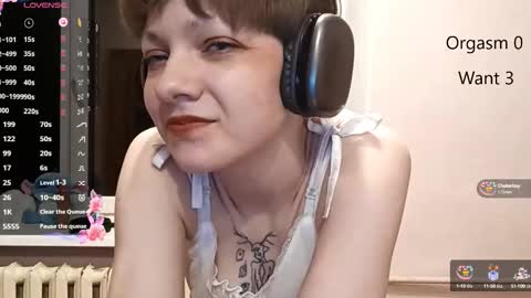 Snapshot of infinitina chatting on 10/16/25, 04:19 Keily online show from 10/16/25, 04:19