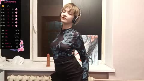 Snapshot of infinitina chatting on 10/22/25, 04:18 Keily online show from 10/22/25, 04:18