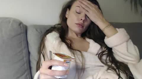 Sweet girl online show from 01/21/25, 09:04