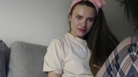Sweet girl online show from 02/10/25, 09:25