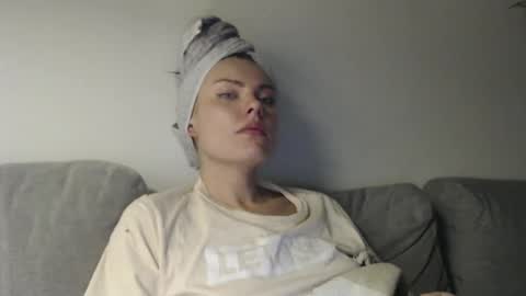 Sweet girl online show from 02/12/25, 10:26