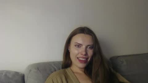 Snapshot of infinitiq45 chatting on 11/10/25, 09:36 Sweet girl online show from 11/10/25, 09:36