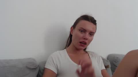 Sweet girl online show from 06/28/26, 10:10