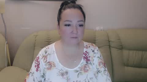 Snapshot of infinity_loveliness chatting on 09/25/25, 04:05 Infinity online show from 09/25/25, 04:05