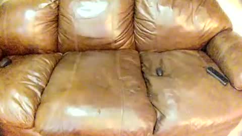 inflatablesoulmate online show from 10/28/25, 07:05