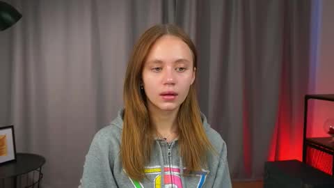 Snapshot of ingerperrucci chatting on 10/25/25, 03:36 ingerperrucci online show from 10/25/25, 03:36