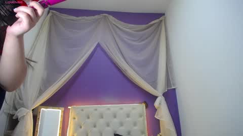Ingrid petite online show from 01/16/25, 11:59