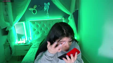 Ingrid petite online show from 01/21/25, 10:30