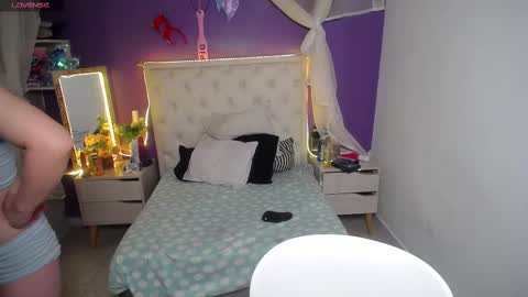 Ingrid petite online show from 02/11/25, 11:01