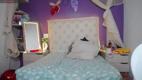 Ingrid petite online show from 03/03/25, 02:15