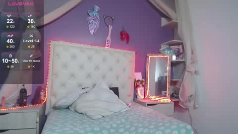 Ingrid petite online show from 03/06/25, 03:13