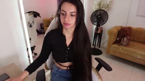 Ingrid online show from 03/18/26, 08:12
