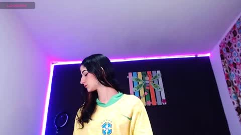 Snapshot of ingrid_zese chatting on 10/09/25, 02:59 Ingrid Zese online show from 10/09/25, 02:59
