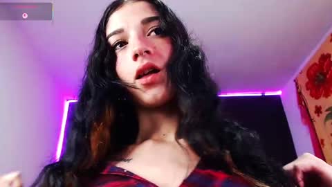 Snapshot of ingrid_zese chatting on 10/13/25, 07:03 Ingrid Zese online show from 10/13/25, 07:03