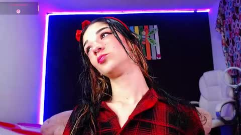 Snapshot of ingrid_zese chatting on 11/02/25, 09:06 Ingrid Zese online show from 11/02/25, 09:06