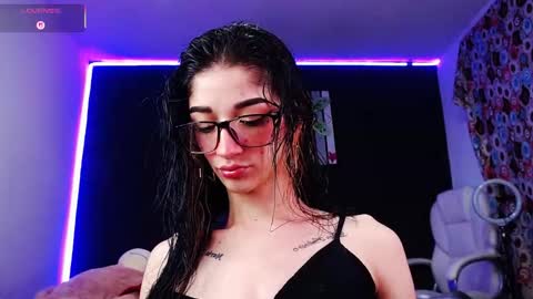 Snapshot of ingrid_zese chatting on 11/03/25, 07:48 Ingrid Zese online show from 11/03/25, 07:48