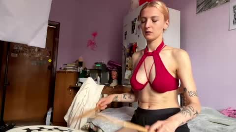 Snapshot of ingridmayer chatting on 05/31/26, 02:35 ingridmayer online show from 05/31/26, 02:35