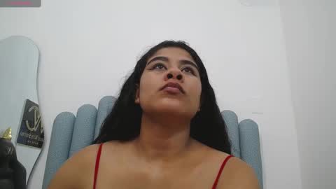 Snapshot of iniyalaboni chatting on 03/08/25, 02:01 Iniya online show from 03/08/25, 02:01