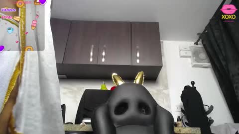 Snapshot of iniyalaboni chatting on 09/15/25, 08:31 Iniya online show from 09/15/25, 08:31