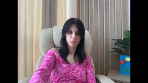Snapshot of injaathome chatting on 04/04/26, 07:28 InjaAtHome online show from 04/04/26, 07:28