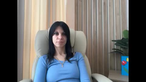 Snapshot of injaathome chatting on 04/15/26, 06:42 InjaAtHome online show from 04/15/26, 06:42
