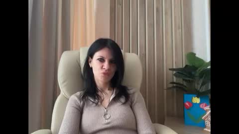 Snapshot of injaathome chatting on 04/16/26, 06:03 InjaAtHome online show from 04/16/26, 06:03