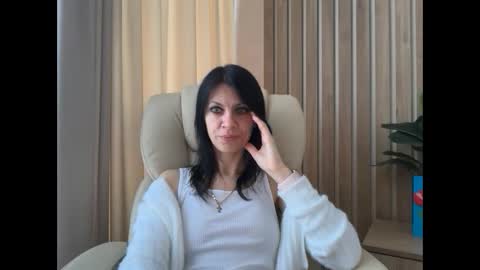 Snapshot of injaathome chatting on 04/22/26, 06:05 InjaAtHome online show from 04/22/26, 06:05