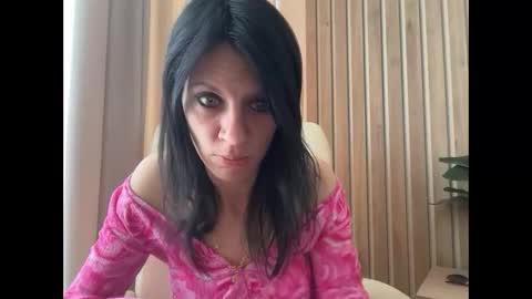 Snapshot of injaathome chatting on 05/12/26, 05:59 InjaAtHome online show from 05/12/26, 05:59