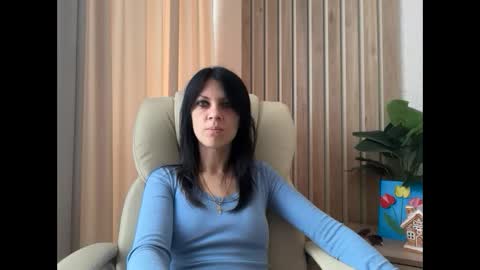 Snapshot of injaathome chatting on 05/19/26, 05:47 InjaAtHome online show from 05/19/26, 05:47