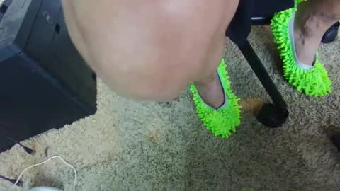 Hanging Out online show from 10/08/25, 11:08