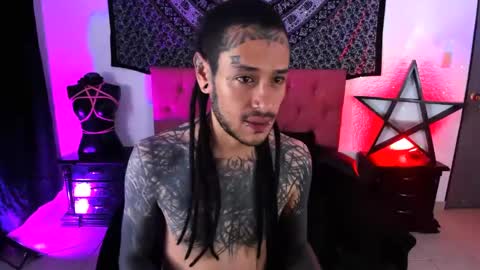 Snapshot of ink_u_buzz chatting on 01/19/25, 01:53 Dani  online show from 01/19/25, 01:53