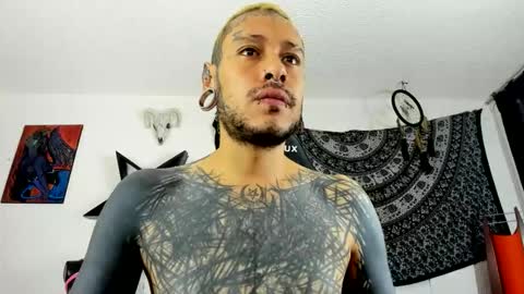 Snapshot of ink_u_buzz chatting on 09/26/25, 07:29 Dani  online show from 09/26/25, 07:29