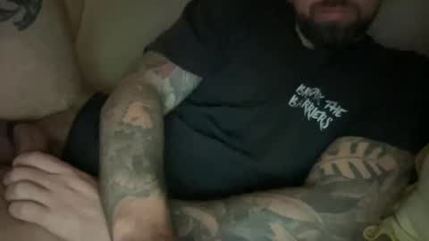 Snapshot of inktyler chatting on 12/16/24, 04:02 inktyler online show from 12/16/24, 04:02