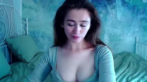 Lina online show from 05/18/26, 05:02