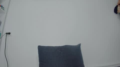 Snapshot of innocent__student18 chatting on 10/31/25, 10:44 ALESSIA online show from 10/31/25, 10:44