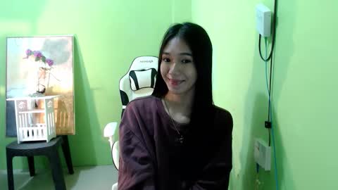 Reign online show from 10/24/25, 07:21