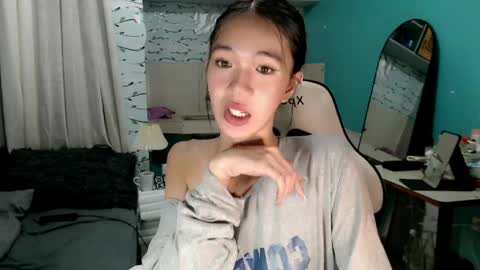 Reign online show from 05/21/26, 04:30