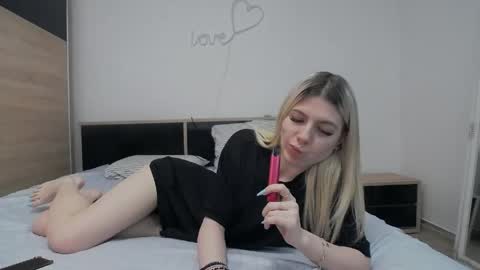Snapshot of innocentangel2 chatting on 05/03/26, 09:32 innocentangel2 online show from 05/03/26, 09:32