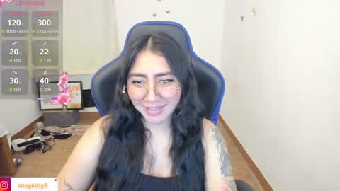 Luna        online show from 07/10/26, 12:04
