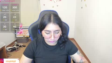 Luna        online show from 07/30/26, 12:20