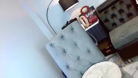 Snapshot of insatiable_queen16 chatting on 12/13/25, 08:04 insatiable_queen16 online show from 12/13/25, 08:04