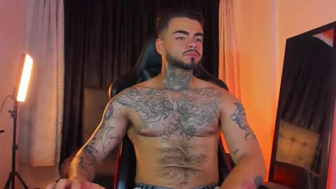 Snapshot of insolemnia chatting on 11/24/25, 02:44 Brayan Chavez online show from 11/24/25, 02:44