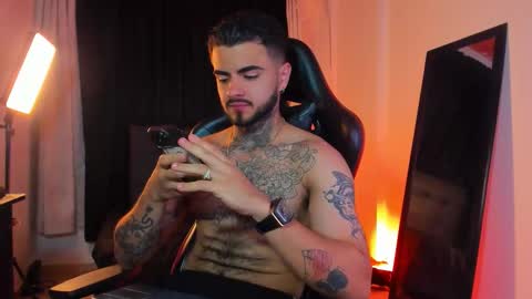 Snapshot of insolemnia chatting on 12/02/25, 01:44 Brayan Chavez online show from 12/02/25, 01:44