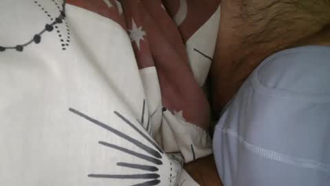 Snapshot of instructor22 chatting on 12/19/24, 06:45 instructor22 online show from 12/19/24, 06:45