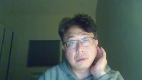 Snapshot of insuclee197641 chatting on 11/04/25, 02:49 insuclee197641 online show from 11/04/25, 02:49